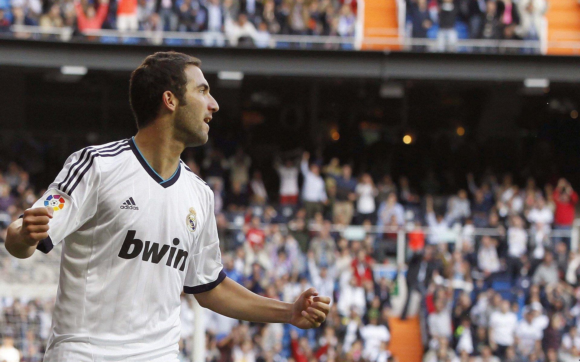 70岁老人古剑追梦，古稀之年执剑柄，目标直指世锦赛