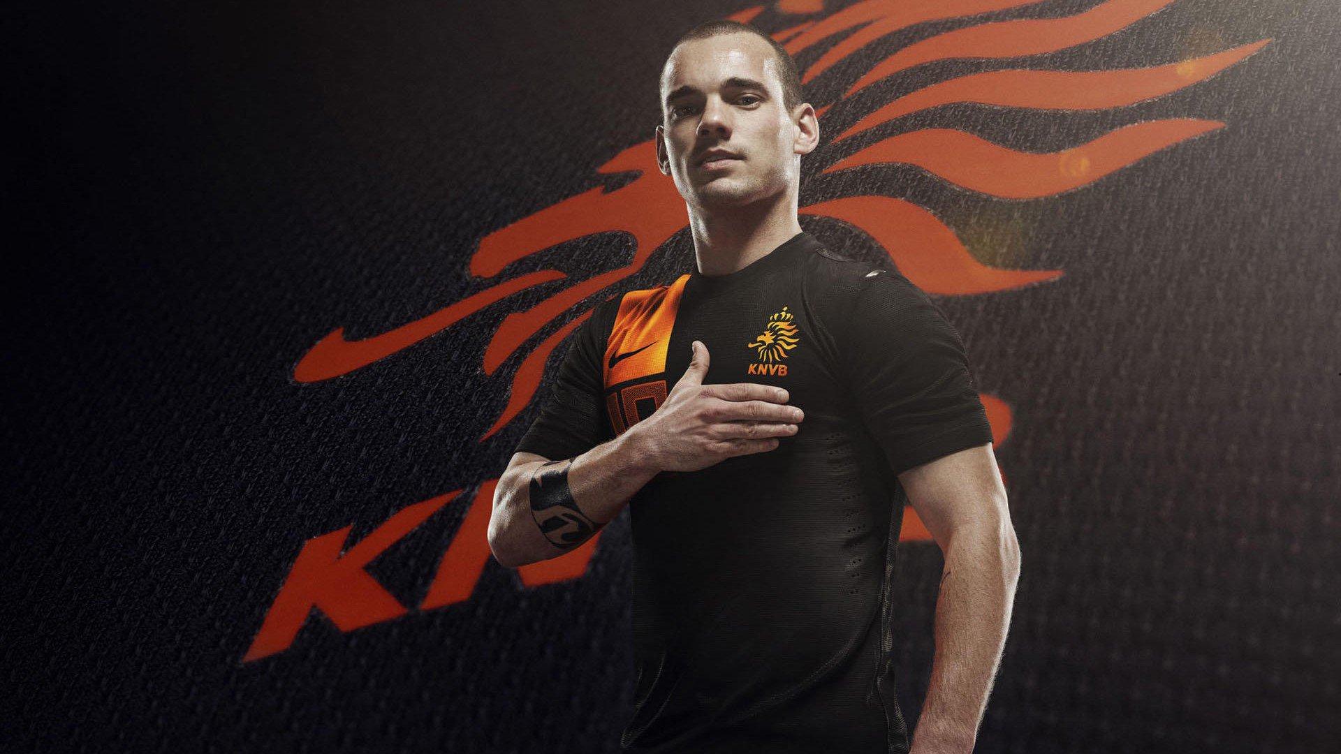 B费两射一传闪耀梦剧场,当选曼联力克狼队一役最佳球员